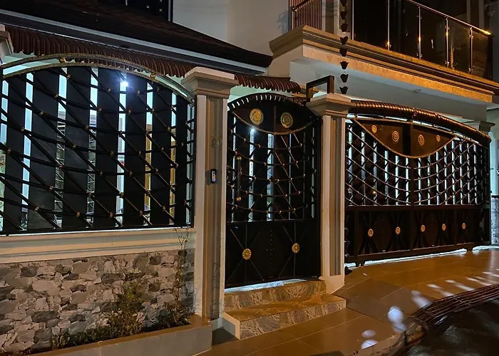 Constanza Family House